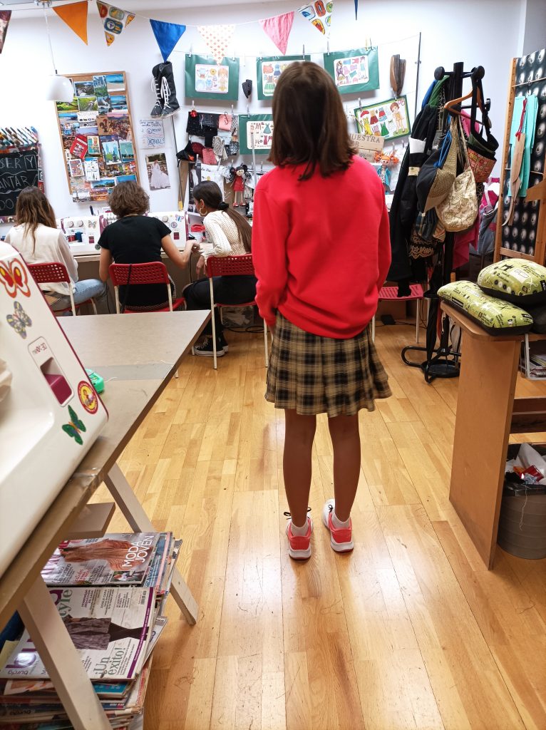 curso de costura de faldas para niñas